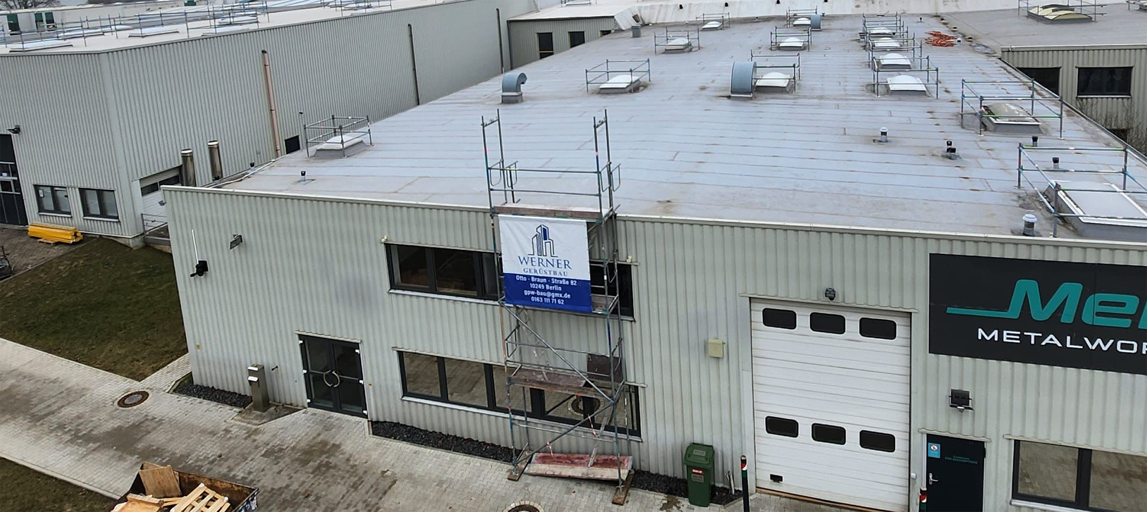 Leitergerüst an Industriehalle in Hannover